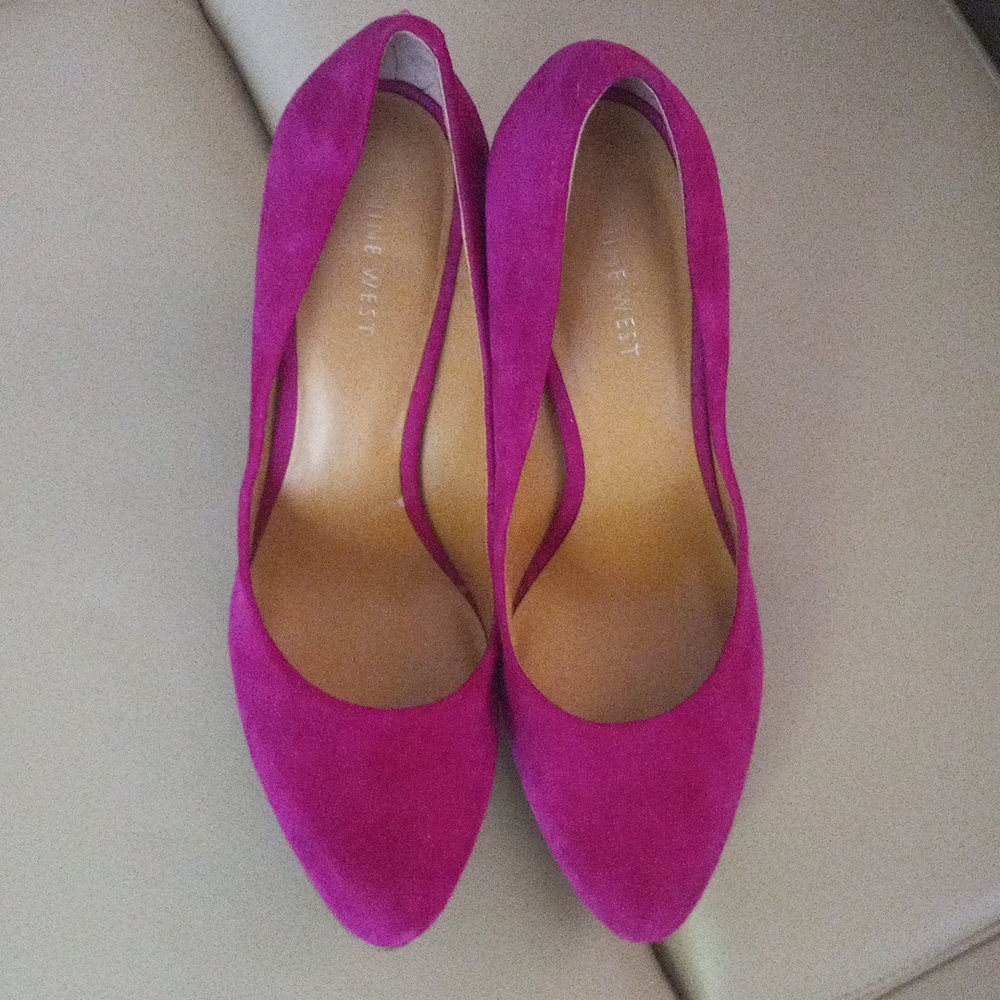Nine West Rocha Fuchsia Suede Pumps with Multicolor Striped Heel Size 9M - Picture 7 of 17